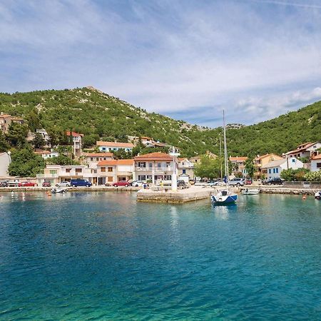Cozy Apartment In Starigrad With House Sea View Zewnętrze zdjęcie
