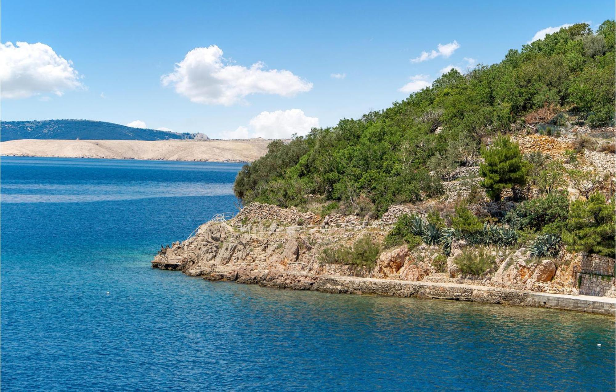 Cozy Apartment In Starigrad With House Sea View Zewnętrze zdjęcie